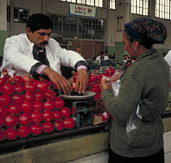 Pomegranates at Tbilisi market typify the religions, plants and art forms that spread via the Silk Roads. 
