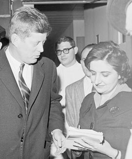 United Press International correspondent Helen Thomas interviewing US President-elect John F. Kennedy at Georgetown University Hospital in 1960. 