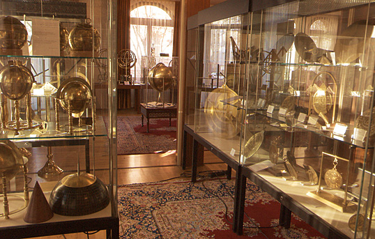 Galleries at the Institute for the History of Arab–Islamic Science are packed with reproductions of astronomical and navigational instruments. 