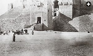 Davenport, his two assistants and his interpreter arrived in Aleppo, famous for its stone citadel