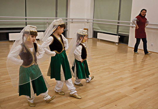 In Białystok, the largest town in the region, the Tatar folk group Bunczuk helps both adults and children maintain the traditional folk repertoire of songs and dances. 