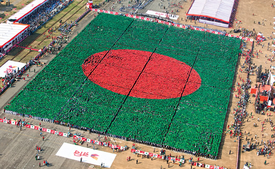 Setting a record that lasted only two months, 27,117 Bangladeshis formed their flag by holding colored placards. Both Pakistan and Nepal bested Bangladesh this year. 