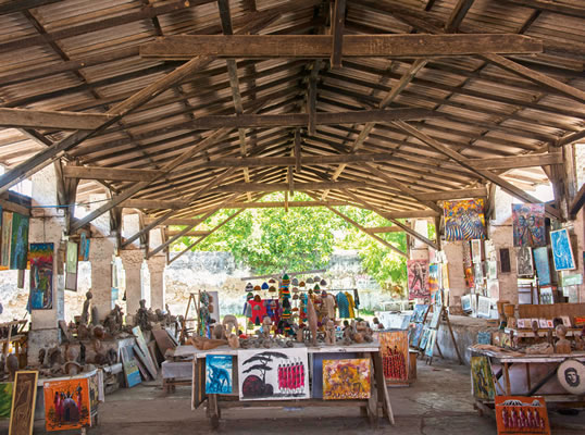 In town, the old slave market has become  The Bagamoyo Art Market, supported by the town’s artist community around the Bagamoyo Institute of Arts and Culture, which teaches Tanzanian painting, sculpture, drama, dance and drumming.